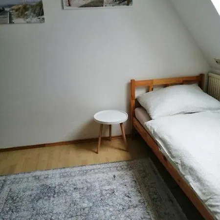 Bei Schloss Ulmerfeld