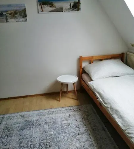 Bei Schloss Ulmerfeld